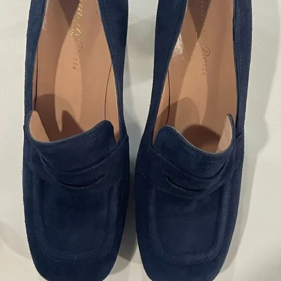 Gianvito Rossi Rouen 4" suede pumps. Size 38‎ 1/2. - Picture 10 of 10